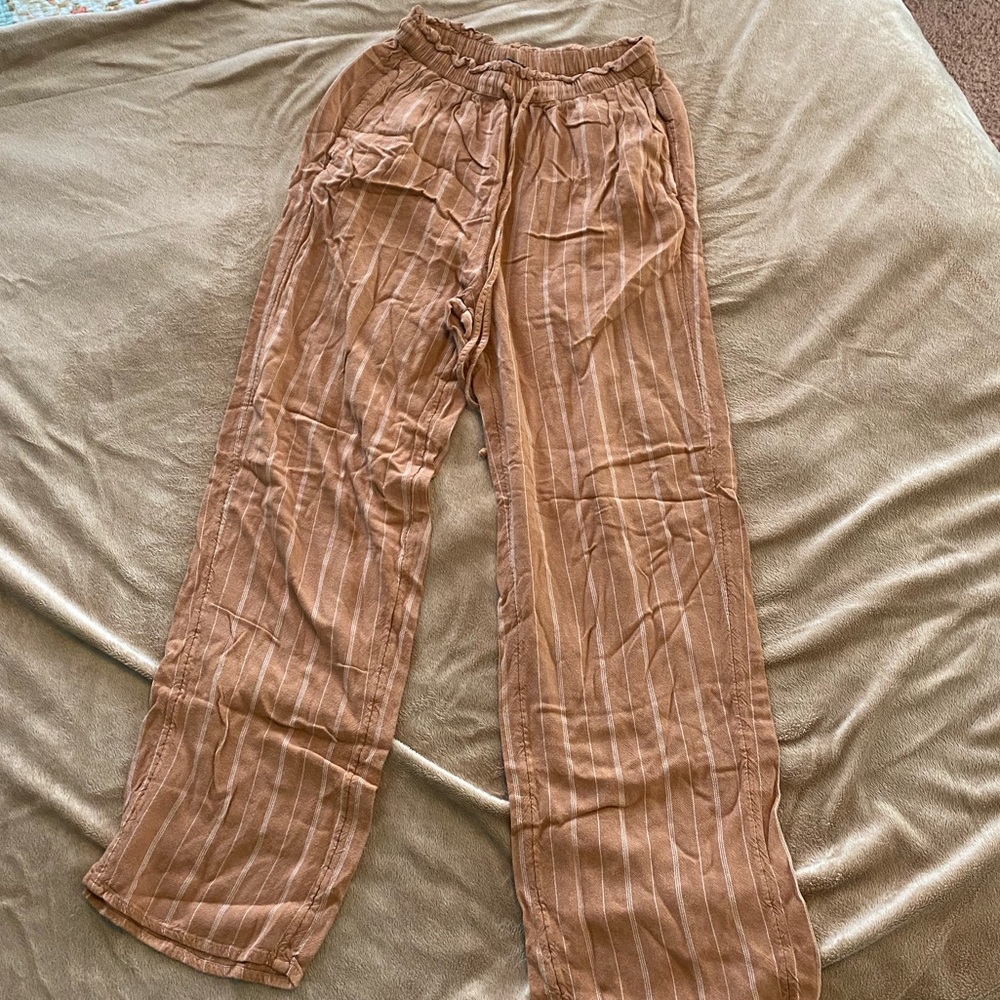 American Eagle Flowy Pants